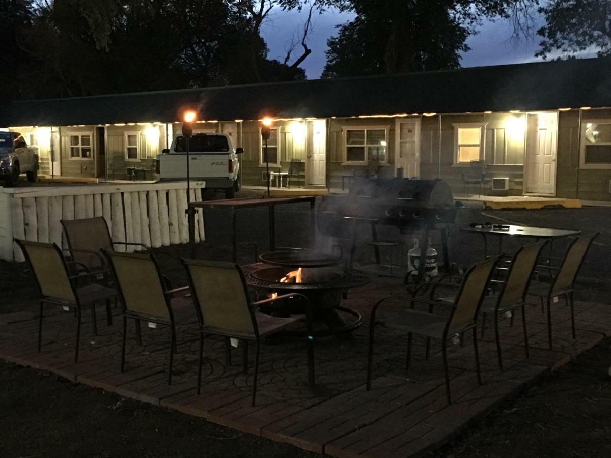 The Ol' Wyoming Riverton Exterior photo
